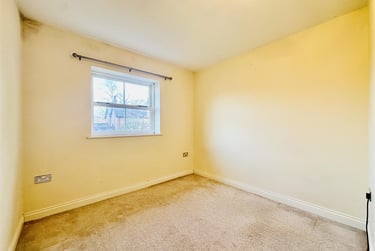 1 bed flat, Elm Avenue, Beeston, Nottingham, NG91BU - Image 2
